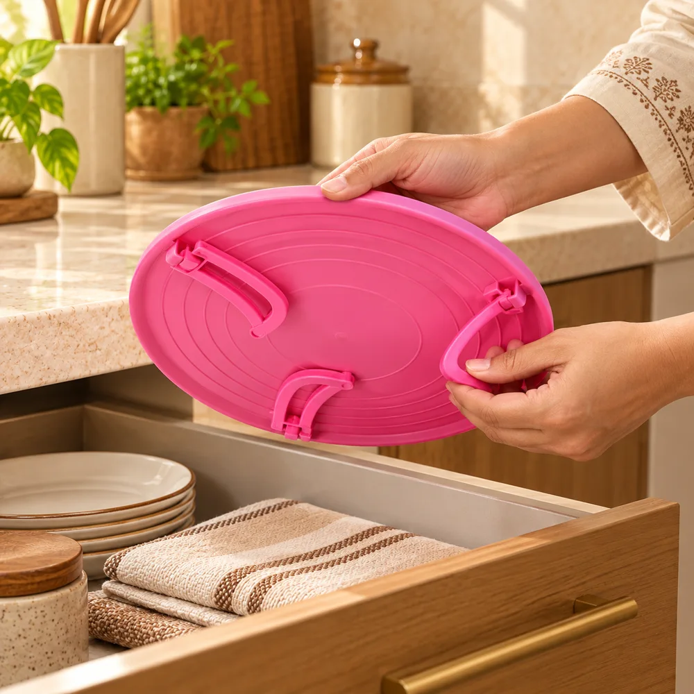 Microwave Folding Tray close view