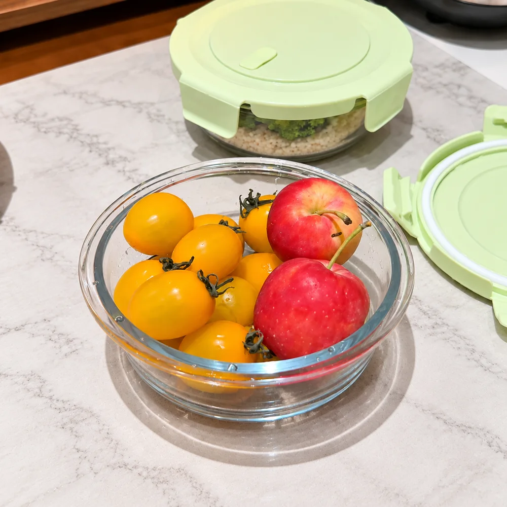 Leakproof Glass Containers styled view